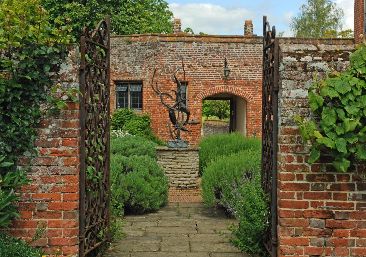 Crows Hall Debenham Exterior photo